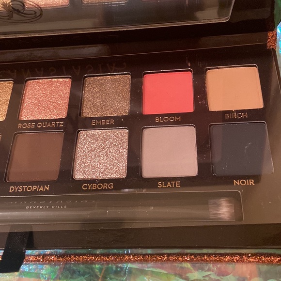 NIB - ANASTASIA SULTRY Eyeshadow Palette - Picture 9 of 16